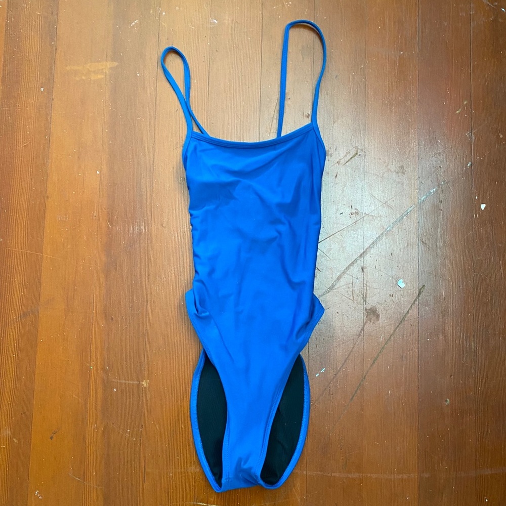 Blue Jolyn practice suit!! 💙